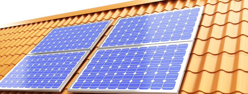 Dach mit Photovoltaikanlage